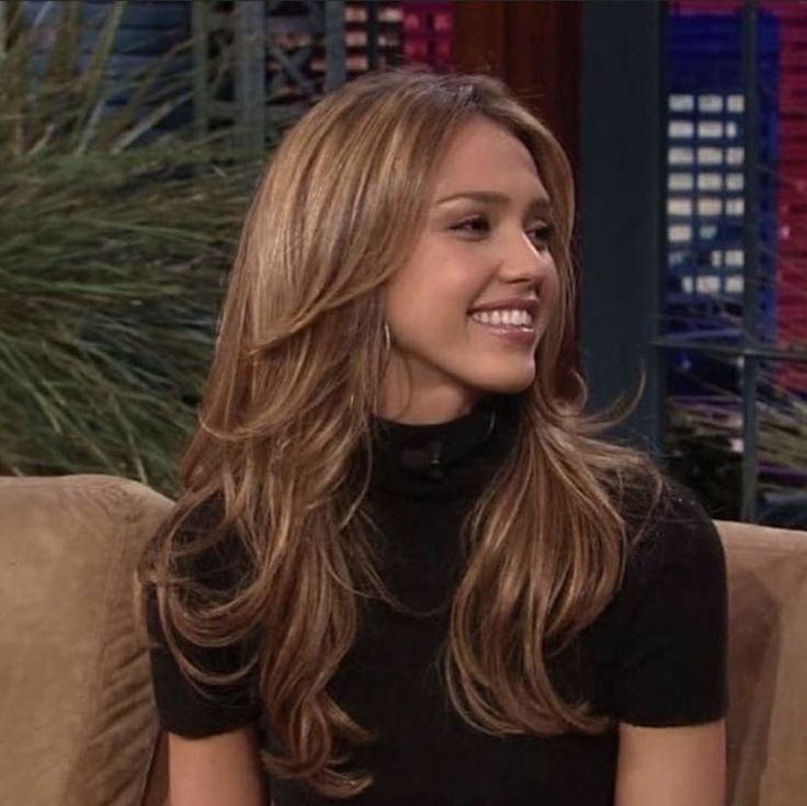 jessica alba világosbarna haj